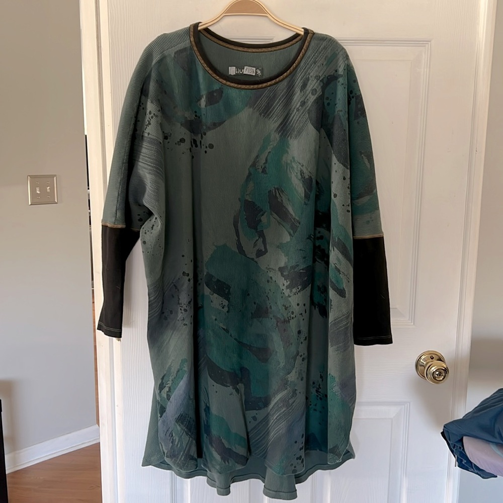 Blue Fish dress/tunic. Greens/black/gold.  Waffle knit.